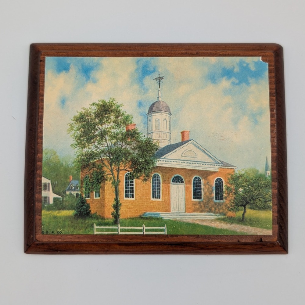 VTG Brown Bigelow Colonial Williamsburg Courthouse VA Wooden Wall Plaque 5.5x4.5